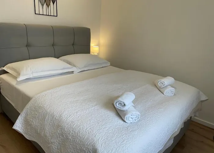 Apartments Antini